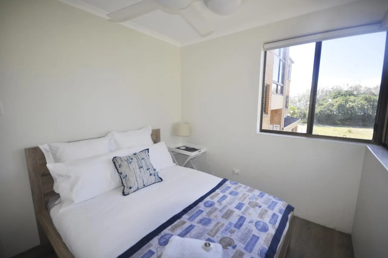 Crystal Waters On The Beach Apartment Woorim